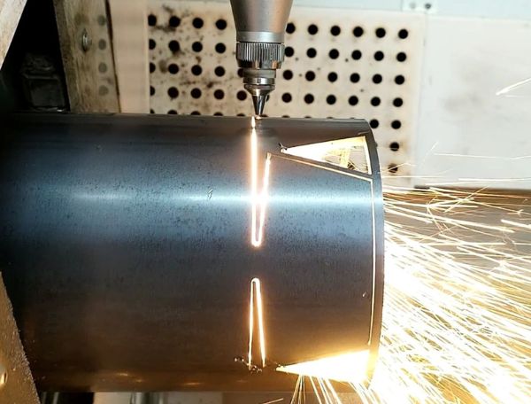 Prikaz - Lasersko secenje cevi Ø 133x5 mm